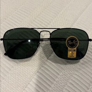 NEW Ray-Ban Caravan Sunglasses - Black Frames